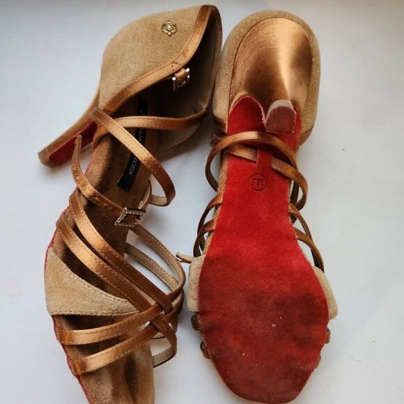 EF Latin dance shoes with a 3" straight heel - Picture 2 of 4